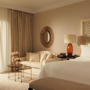 Deluxe Zimmer mit Kingsize-Bett